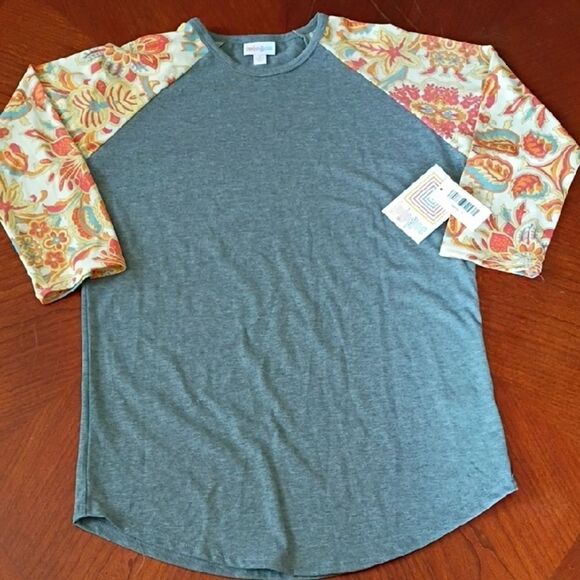 LulaRoe Shirt - Size: S   (1064) - Picture 1 of 5